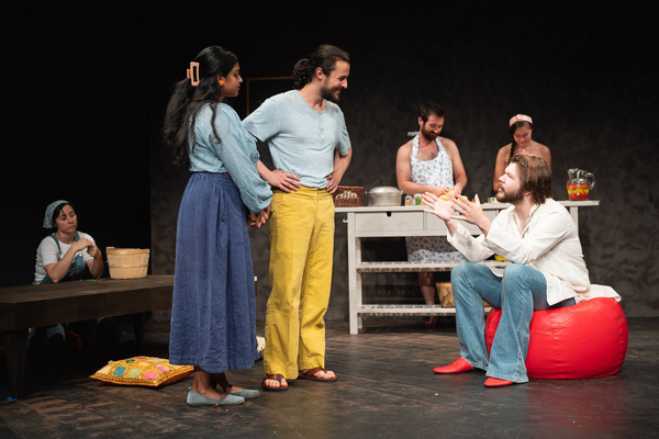 Photos: Commune Comedy VERMONT Opens At Wild Project 