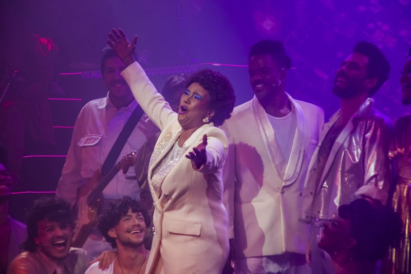 The 1980s Did Not End in the New Musical that Opens at Teatro Claro SP 