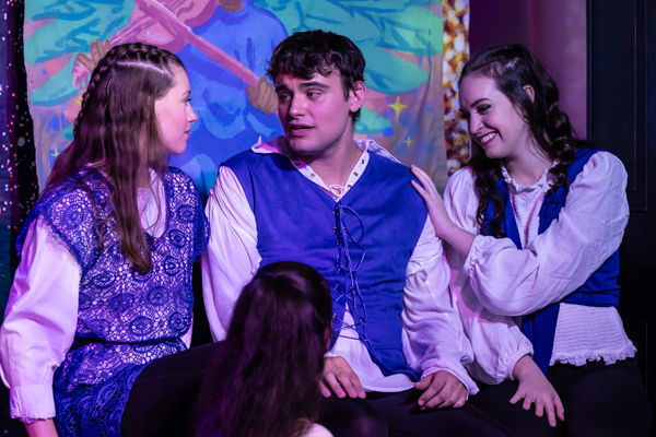 Photos: First look at Imagine Productions' PIPPIN Image