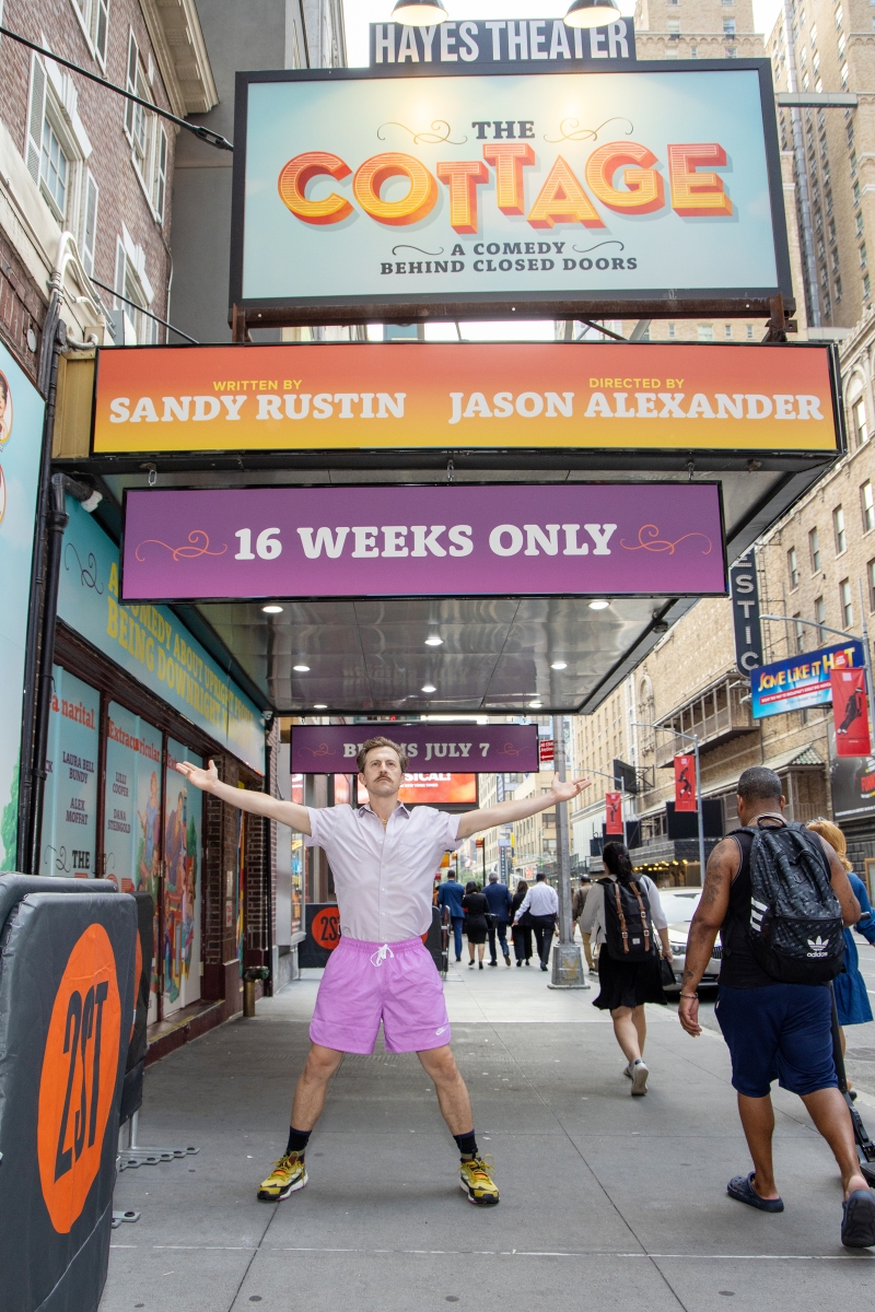 Interview: Alex Moffat Opens Up About His Broadway Debut in THE COTTAGE Image