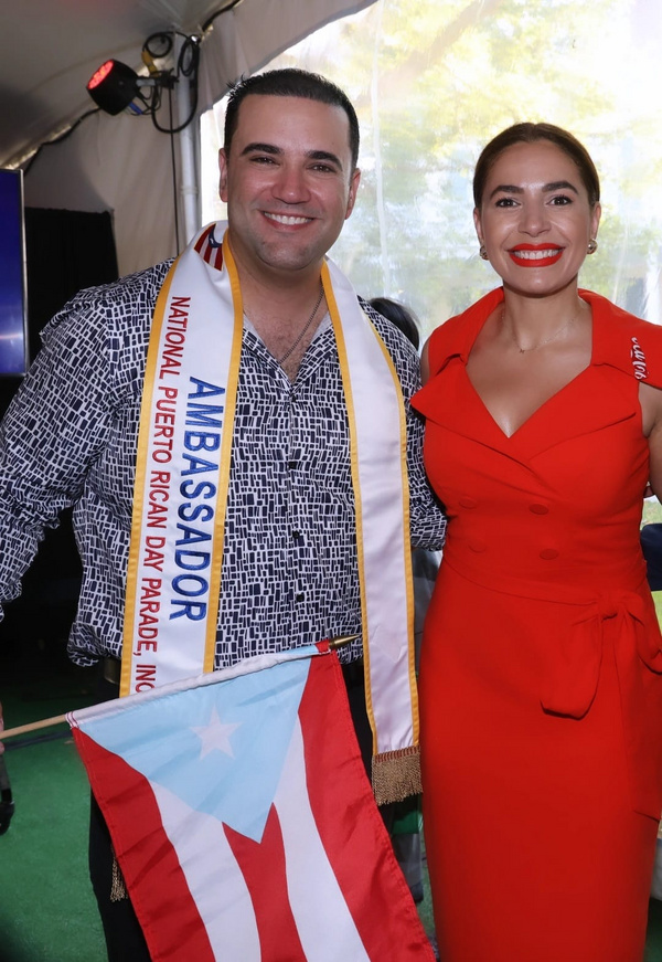 Photos: The Gracie Mansion Dressed Up To Celebrate The Puerto Rican Spirit 