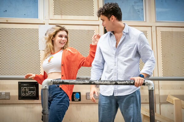 Photos: First Look at Caissie Levy, Jamie Parker and More in Rehearsal for NEXT TO NORMAL at Donmar Warehouse 
