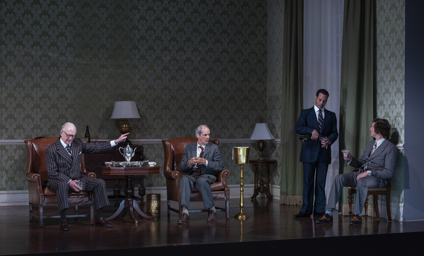 Photos: First Look at NO MAN'S LAND at Steppenwolf Theatre Image