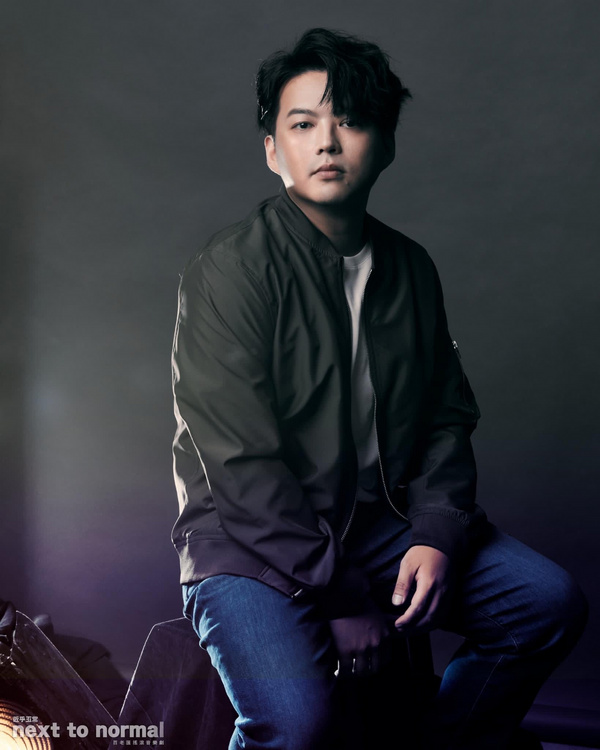 Photos: First Look at the Taiwan Cast of NEXT TO NORMAL In Costume Image