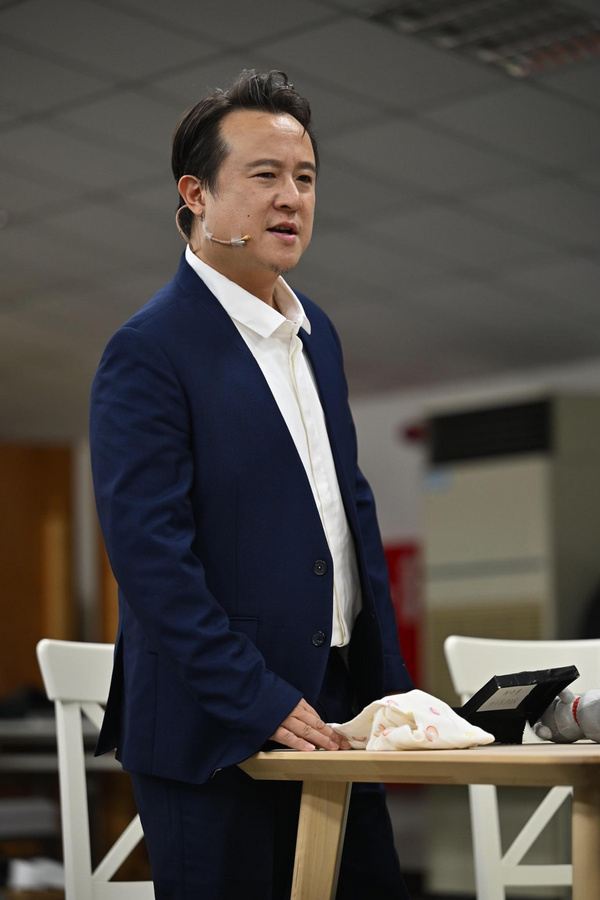 Photos: In Rehearsal For NEXT TO NORMAL in Taiwan Image