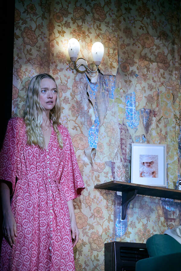 Photos: First Look at 2:22 - A GHOST STORY at Melbourne's Her Majesty's Theatre 