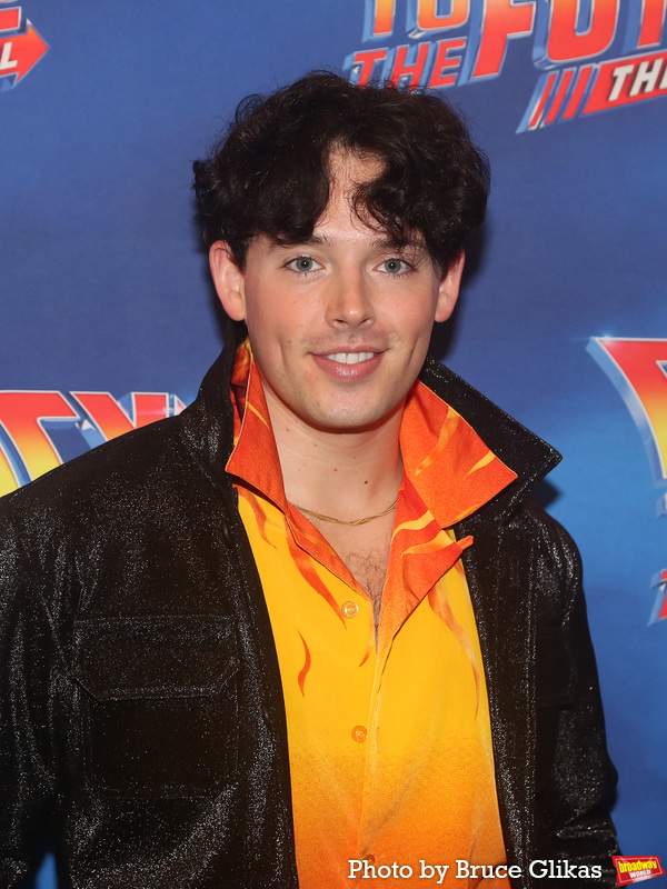 Photos: The Cast of BACK TO THE FUTURE Walks The Red Carpet For Their Gala Performance Image