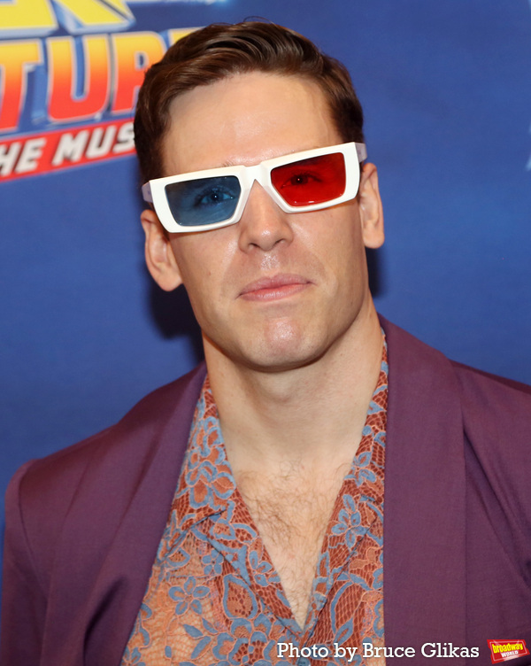 Photos: The Cast of BACK TO THE FUTURE Walks The Red Carpet For Their Gala Performance Image