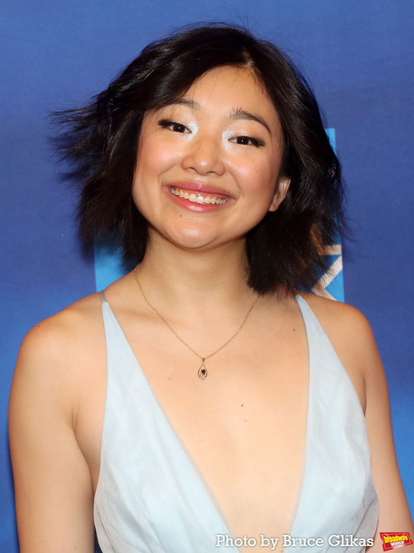 Photos: The Cast of BACK TO THE FUTURE Walks The Red Carpet For Their Gala Performance Image