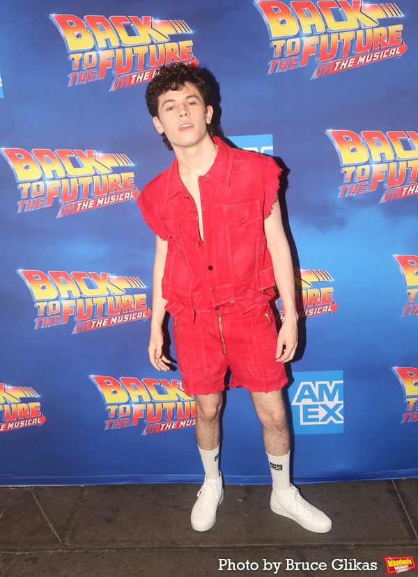 Photos: The Cast of BACK TO THE FUTURE Walks The Red Carpet For Their Gala Performance Image