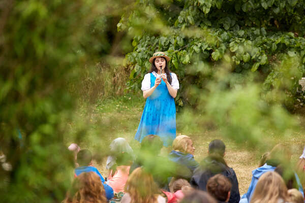 Photos: First Look at ALICE IN WONDERLAND at Theatre on Kew  Image