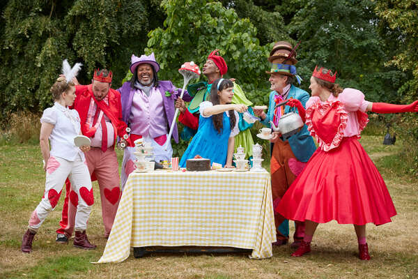 Photos: First Look at ALICE IN WONDERLAND at Theatre on Kew  Image