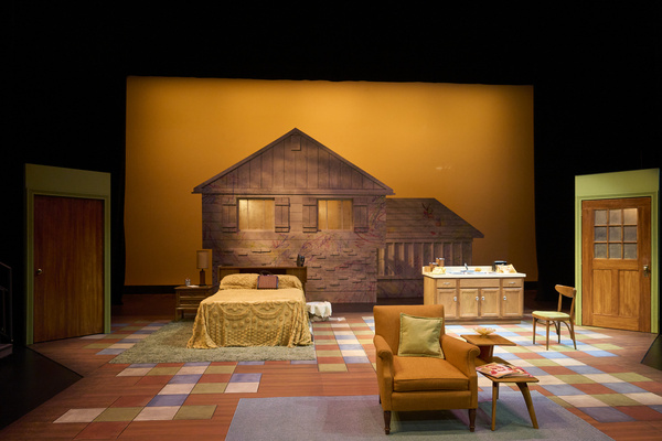 Photos: ERMA BOMBECK: AT WIT'S END At Cleveland Play House Image