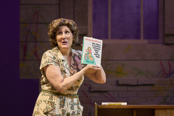 Photos: ERMA BOMBECK: AT WIT'S END At Cleveland Play House Image