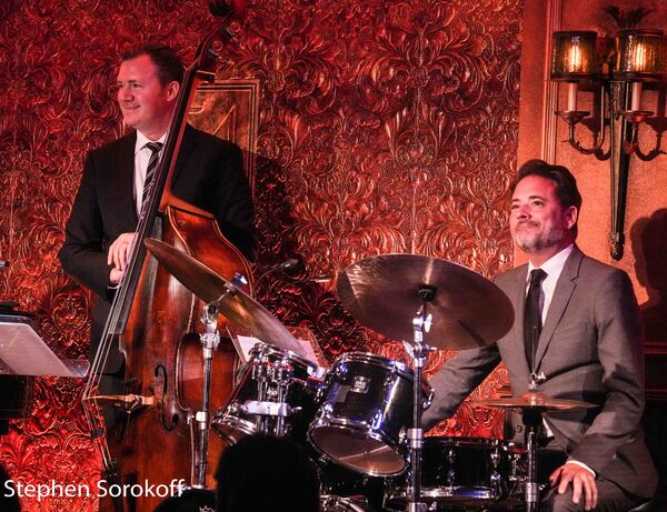 Photos: Isaac Mizrahi Performs at 54 Below Image