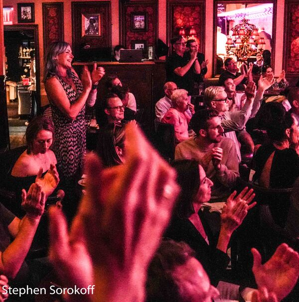 Photos: Isaac Mizrahi Performs at 54 Below Image