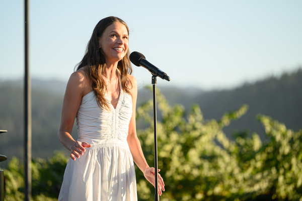 Photos: Sutton Foster Performs at Peju Winery as Part of Broadway and Vine's Summer 2023 Season Image