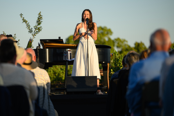 Photos: Sutton Foster Performs at Peju Winery as Part of Broadway and Vine's Summer 2023 Season Image