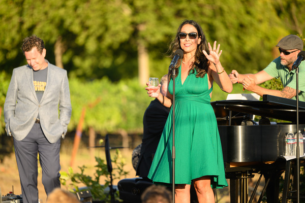 Photos: Sutton Foster Performs at Peju Winery as Part of Broadway and Vine's Summer 2023 Season Image
