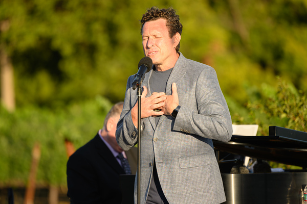 Photos: Sutton Foster Performs at Peju Winery as Part of Broadway and Vine's Summer 2023 Season Image