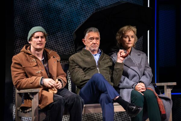 Photos: First Look at Martin Shaw, Jenny Seagrove, and Josh Goulding in ALONE TOGETHER at Theatre Royal Windsor 