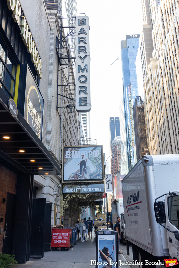 Up on the Marquee: EL MAGO POP