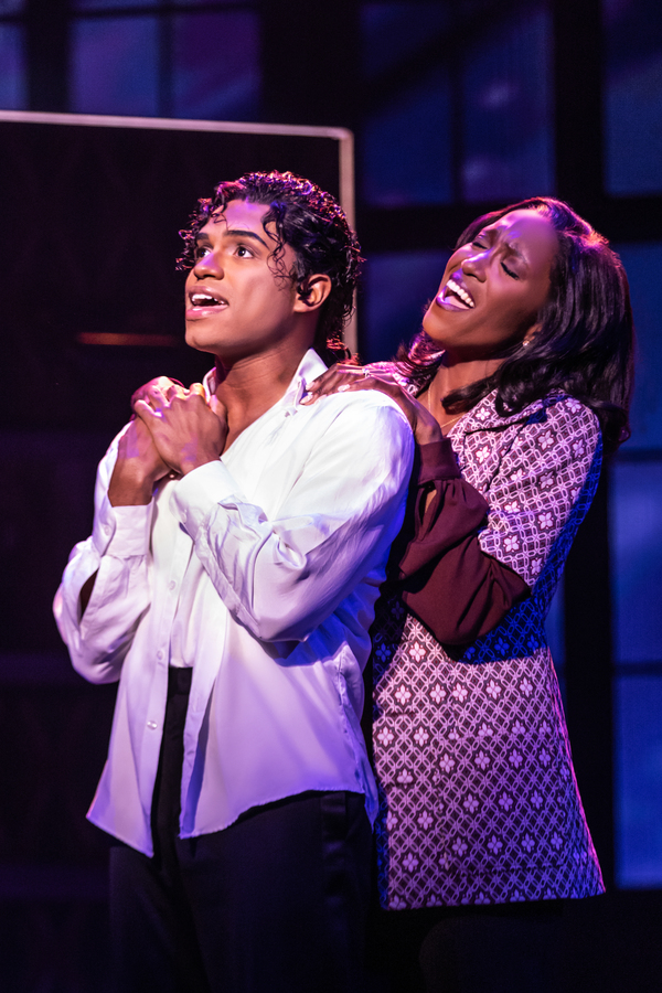 Photos & Video: First Look at the National Tour of MJ Image