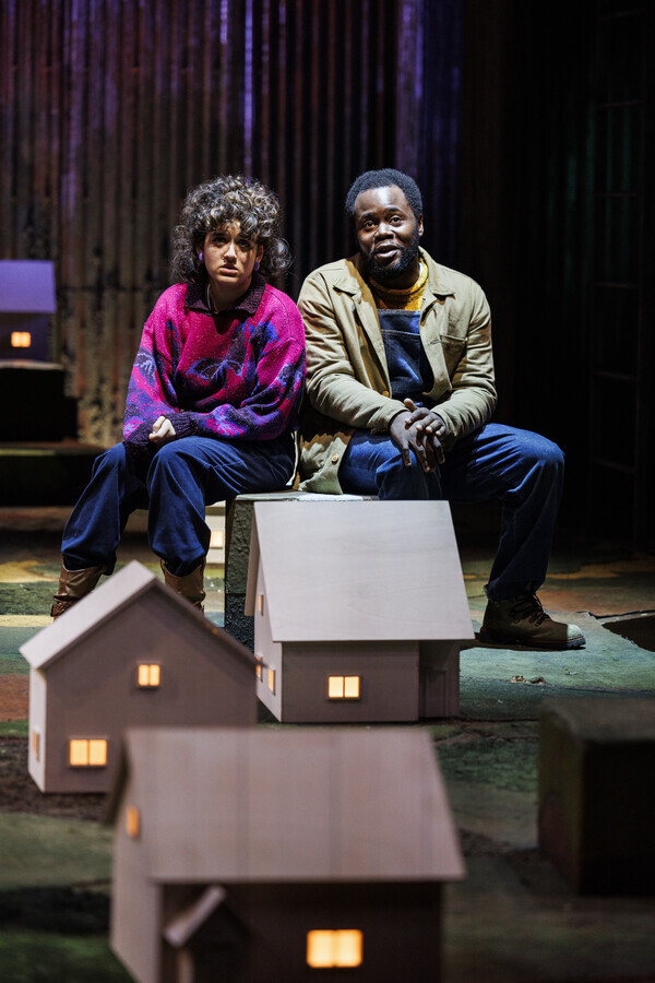Photos/Video: First Look at The Royal Shakespeare Company's FALKLAND SOUND Image