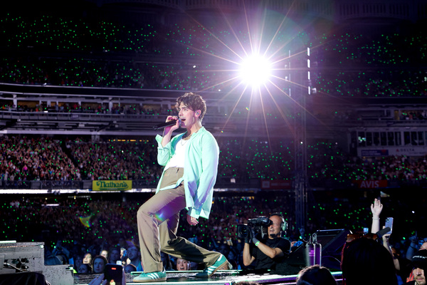 Photos: Jonas Brothers Kick Off 'The Tour' at Yankee Stadium Image