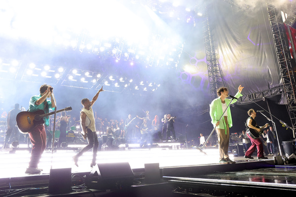 Photos: Jonas Brothers Kick Off 'The Tour' at Yankee Stadium Image