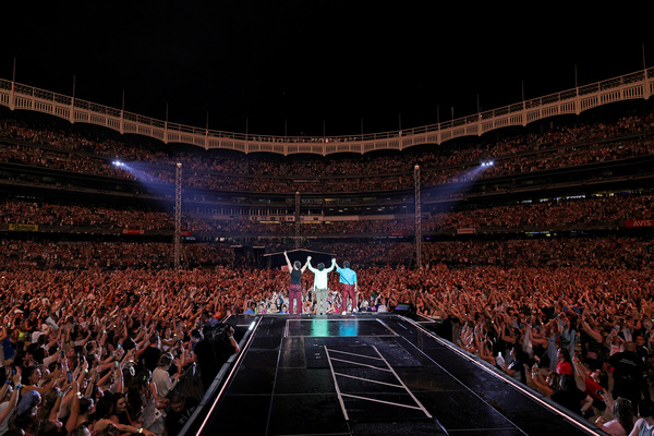 Photos: Jonas Brothers Kick Off 'The Tour' at Yankee Stadium Image