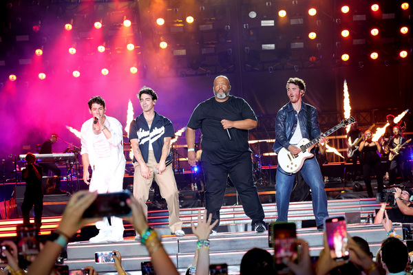 Photos: Jonas Brothers Kick Off 'The Tour' at Yankee Stadium Image