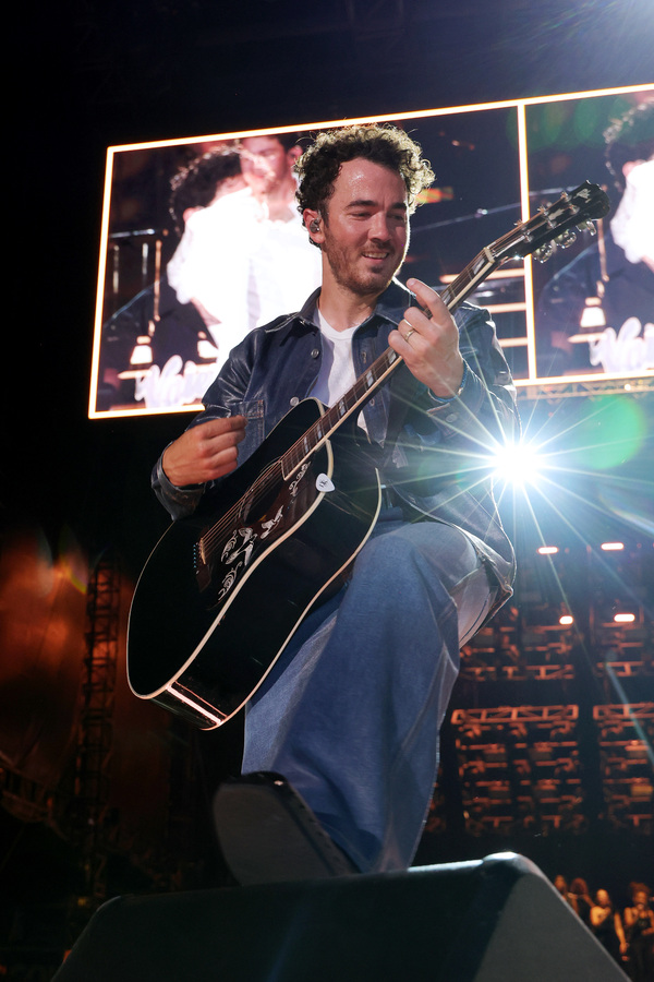 Photos: Jonas Brothers Kick Off 'The Tour' at Yankee Stadium Image