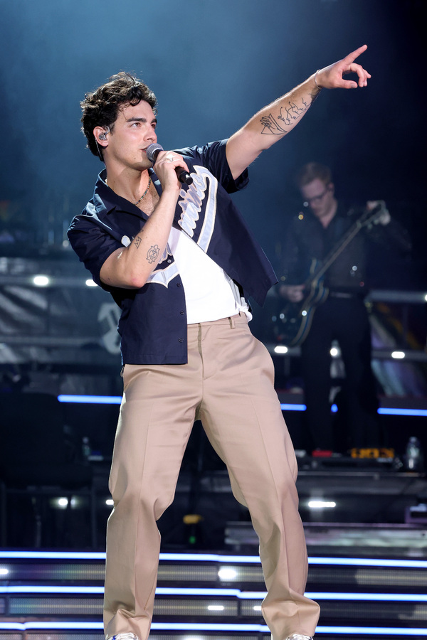 Photos: Jonas Brothers Kick Off 'The Tour' at Yankee Stadium Image