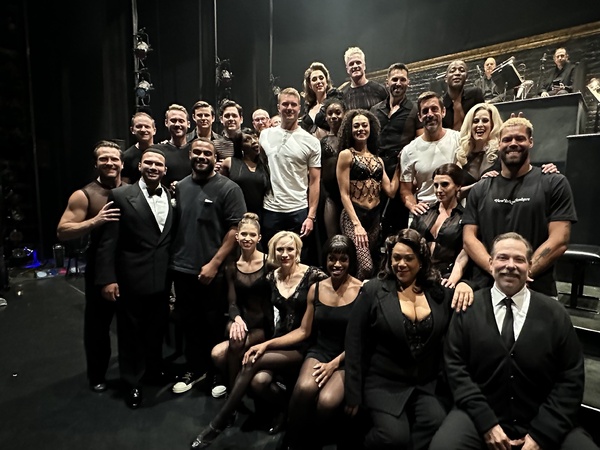 Photos: Aaron Rodgers and Teammates Visit CHICAGO on Broadway Image