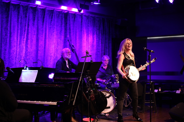 Photos: August 8th THE LINEUP WITH SUSIE MOSHER In A Chris Ruetten Photo Flash Image