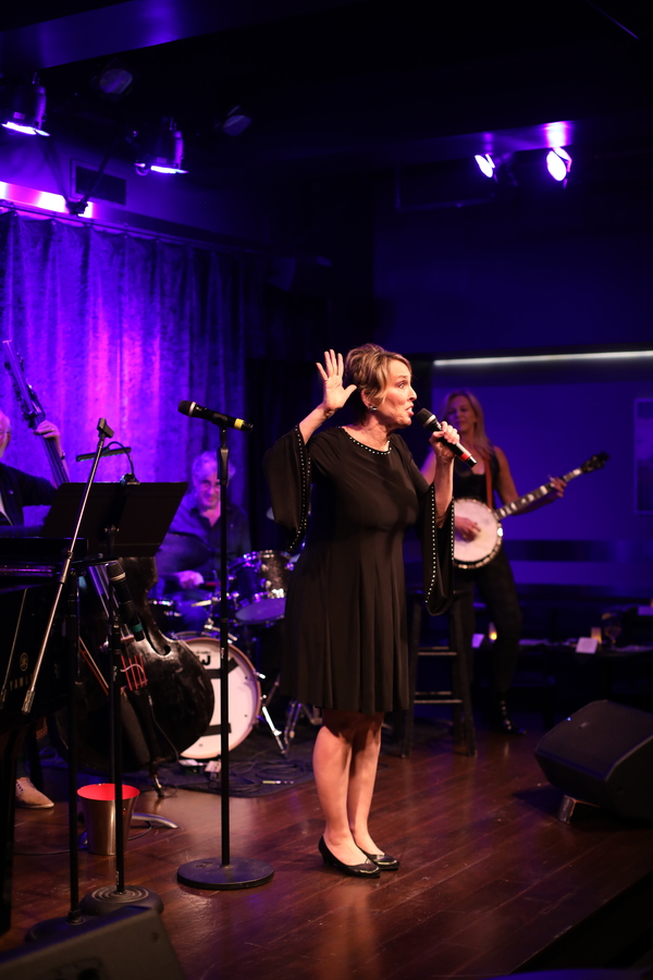 Photos: August 8th THE LINEUP WITH SUSIE MOSHER In A Chris Ruetten Photo Flash Image