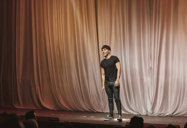 Photos: First Look at EL MAGO POP on Broadway, Opening Tonight! Image