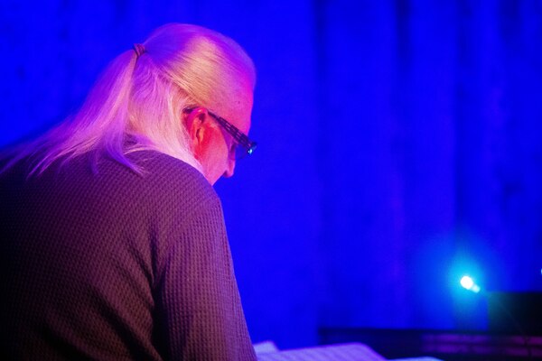 Photos: August 15th Performance Of THE LINEUP WITH SUSIE MOSHER As Photographed By Matt Baker Image