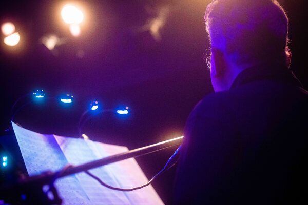 Photos: August 15th Performance Of THE LINEUP WITH SUSIE MOSHER As Photographed By Matt Baker Image