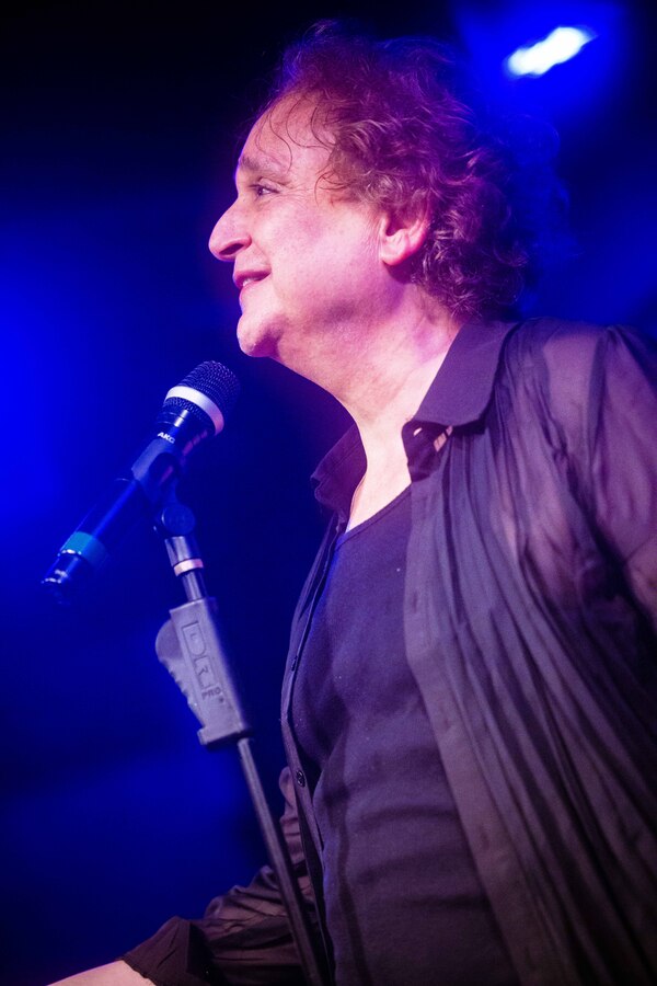 Photos: August 15th Performance Of THE LINEUP WITH SUSIE MOSHER As Photographed By Matt Baker Image