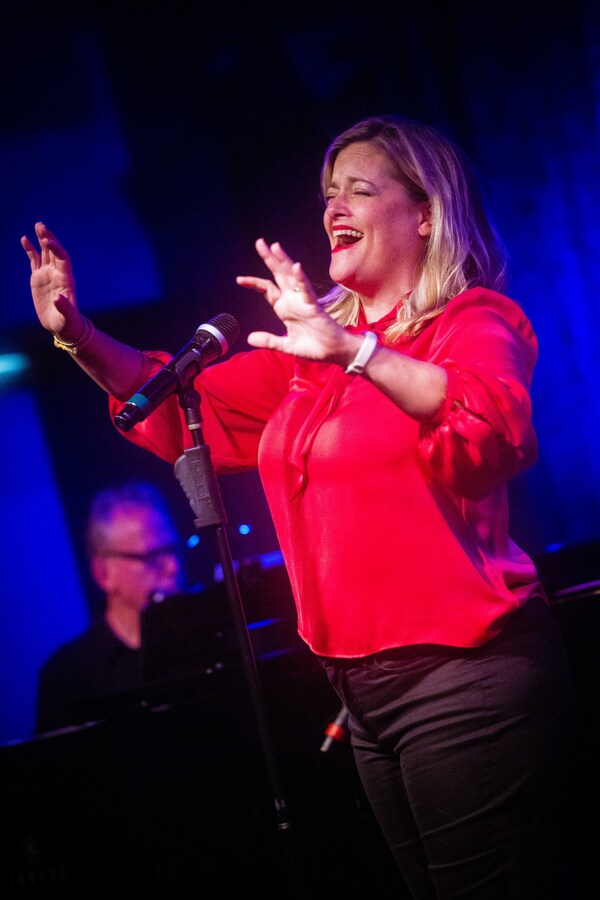 Photos: August 15th Performance Of THE LINEUP WITH SUSIE MOSHER As Photographed By Matt Baker Image