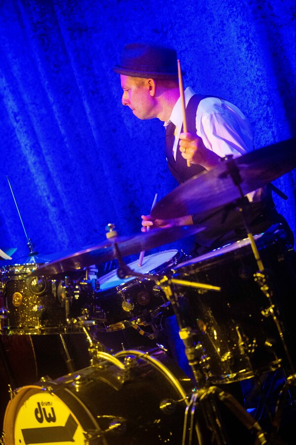 Photos: August 15th Performance Of THE LINEUP WITH SUSIE MOSHER As Photographed By Matt Baker Image