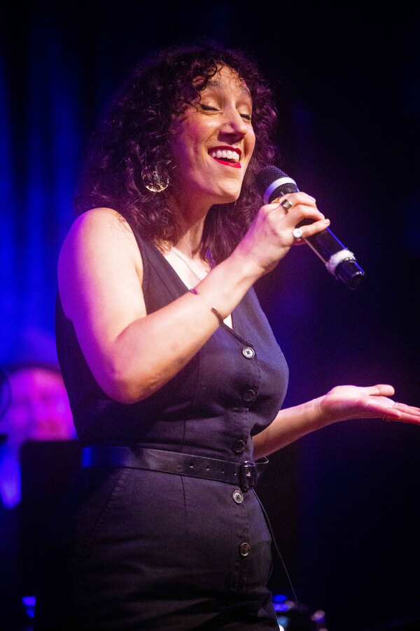 Photos: August 15th Performance Of THE LINEUP WITH SUSIE MOSHER As Photographed By Matt Baker Image