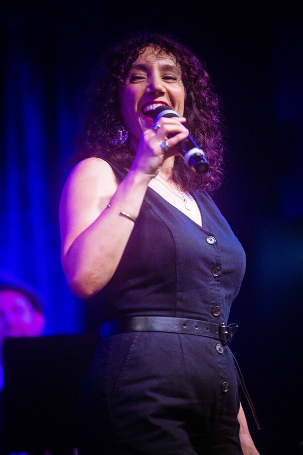 Photos: August 15th Performance Of THE LINEUP WITH SUSIE MOSHER As Photographed By Matt Baker Image
