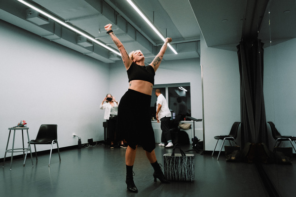 Photos: First Look at Betty Who in Rehearsals for HADESTOWN Image
