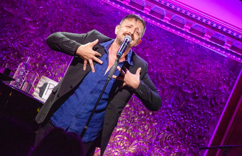 Photos: Jonathan Hoover Debut SECOND-RATE SOMEBODY Packs 54 Below With Cheering Throng Image