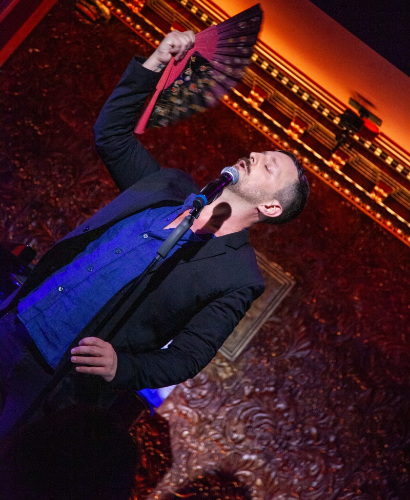 Photos: Jonathan Hoover Debut SECOND-RATE SOMEBODY Packs 54 Below With Cheering Throng Image