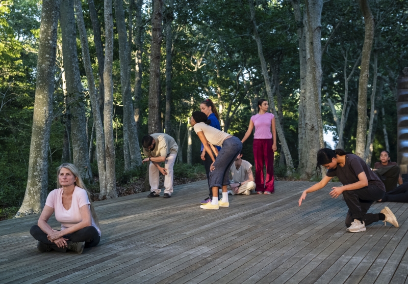 Robert Wilson's Watermill Center Gala Honors Dance and Visual Artist Simone Forti Image