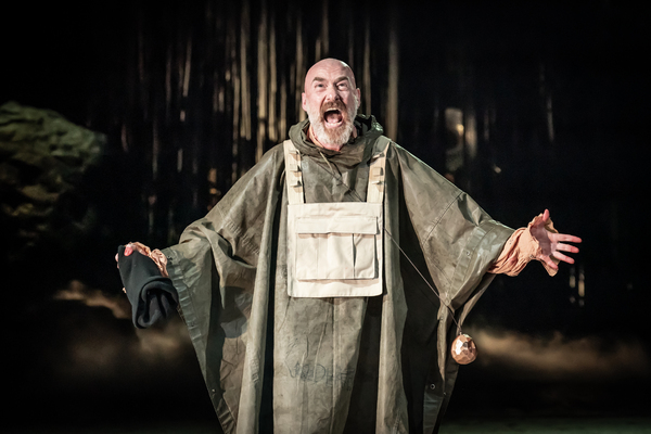Photos: First Look Images for Wils Wilson's Production of MACBETH at the Royal Shakespeare Theatre Image